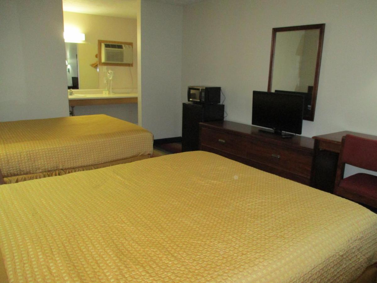 Travelodge By Wyndham Spirit Lake/Okoboji Buitenkant foto