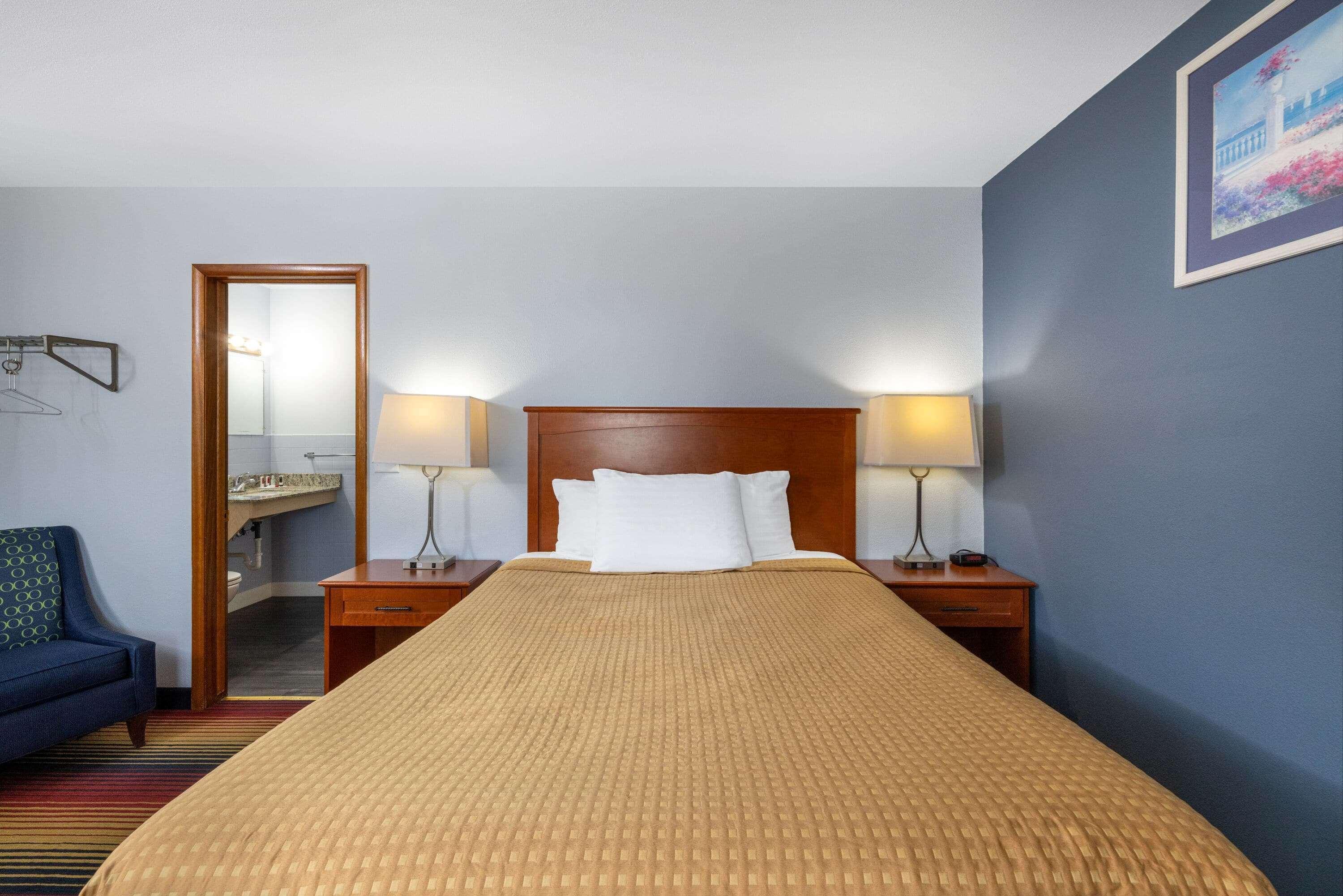 Travelodge By Wyndham Spirit Lake/Okoboji Buitenkant foto