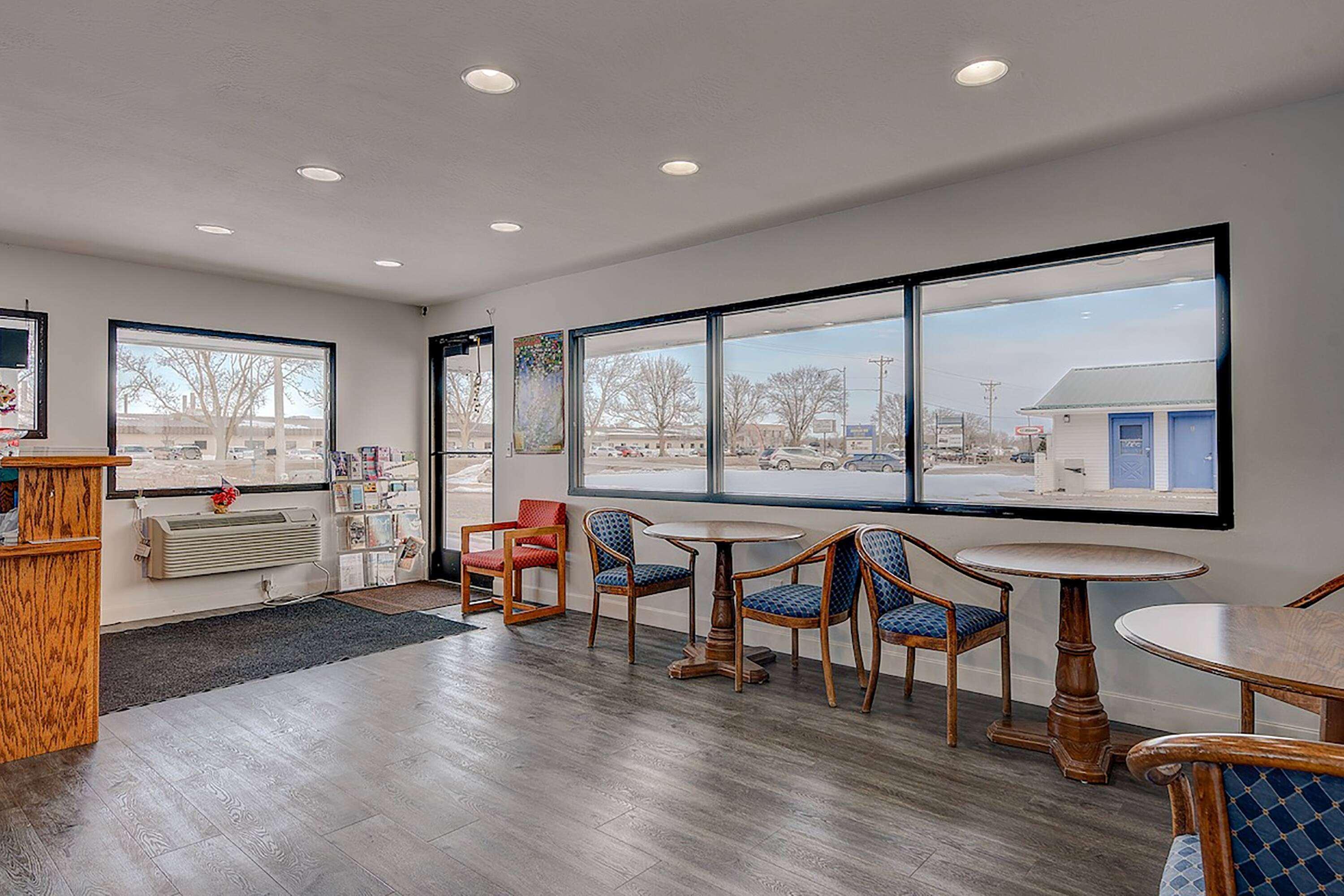 Travelodge By Wyndham Spirit Lake/Okoboji Buitenkant foto